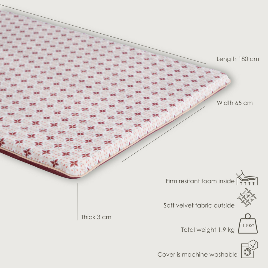 Red pattern yoga mat