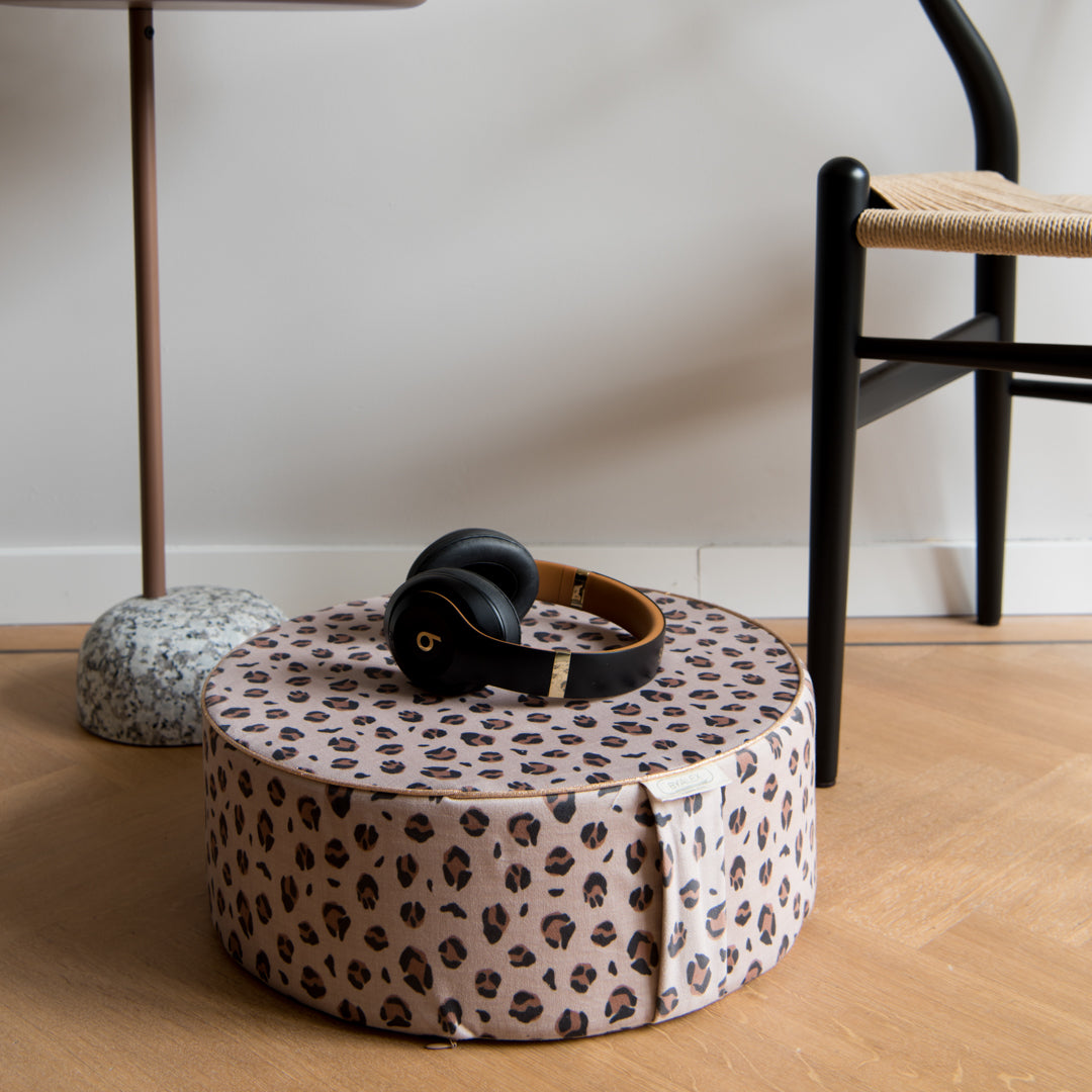 Combi: Leopard Love + Oatmeal Latte Poef