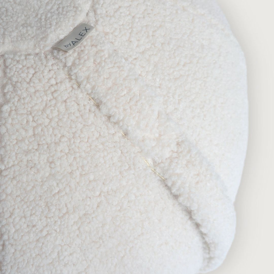 Fluffy Marshmallow - Bouclé Teddy Zitbal 65 cm