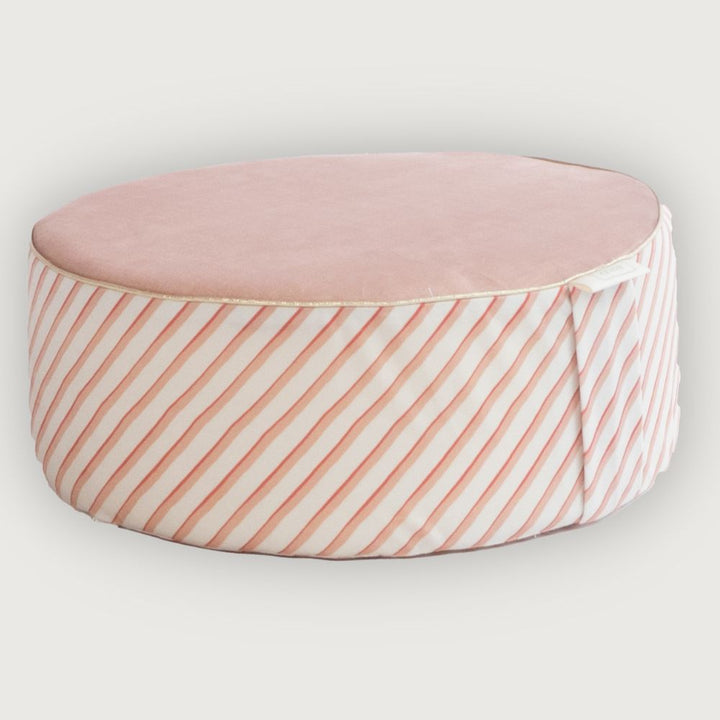 candy cane sitting pouf