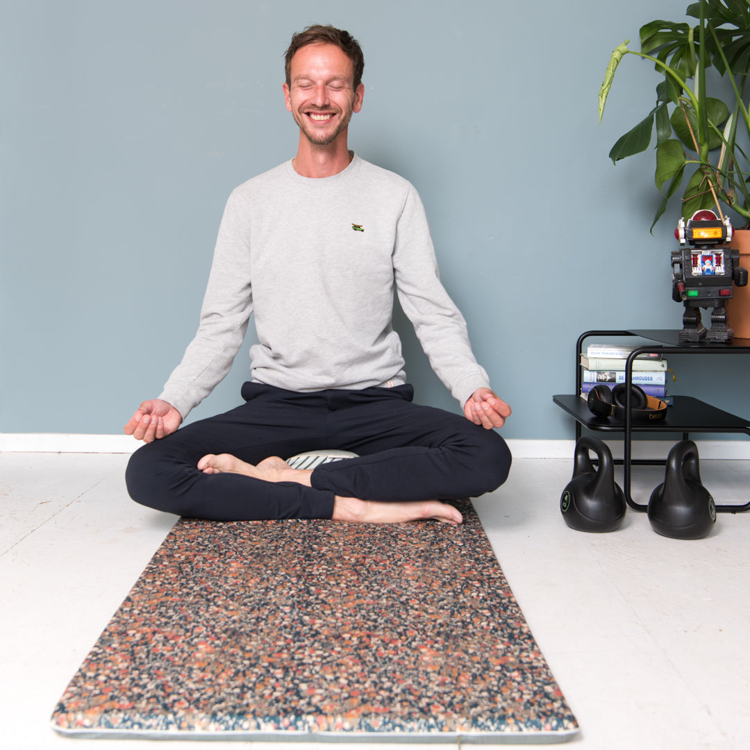 yoga mat blue with pattern